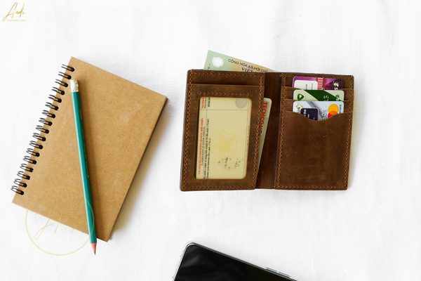 Giá thành của chiếc ví sẽ phụ thuộc vào chất liệu và thiết kế