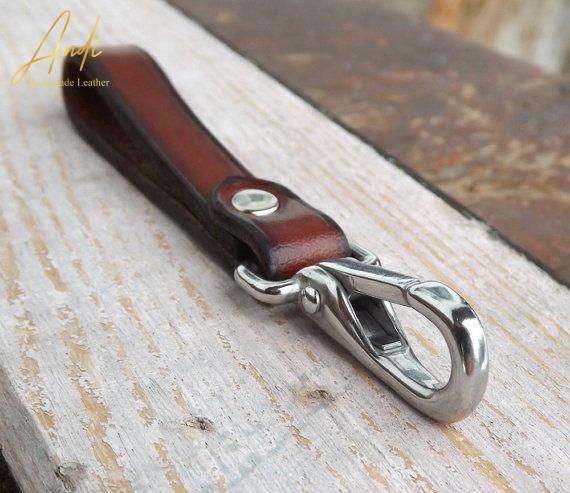 Móc khóa da thiết kế đơn giản nhưng tinh tế