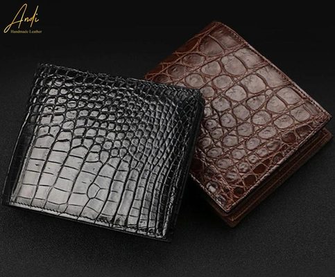 Những chiếc ví da cá sấu đầy ưu việt
